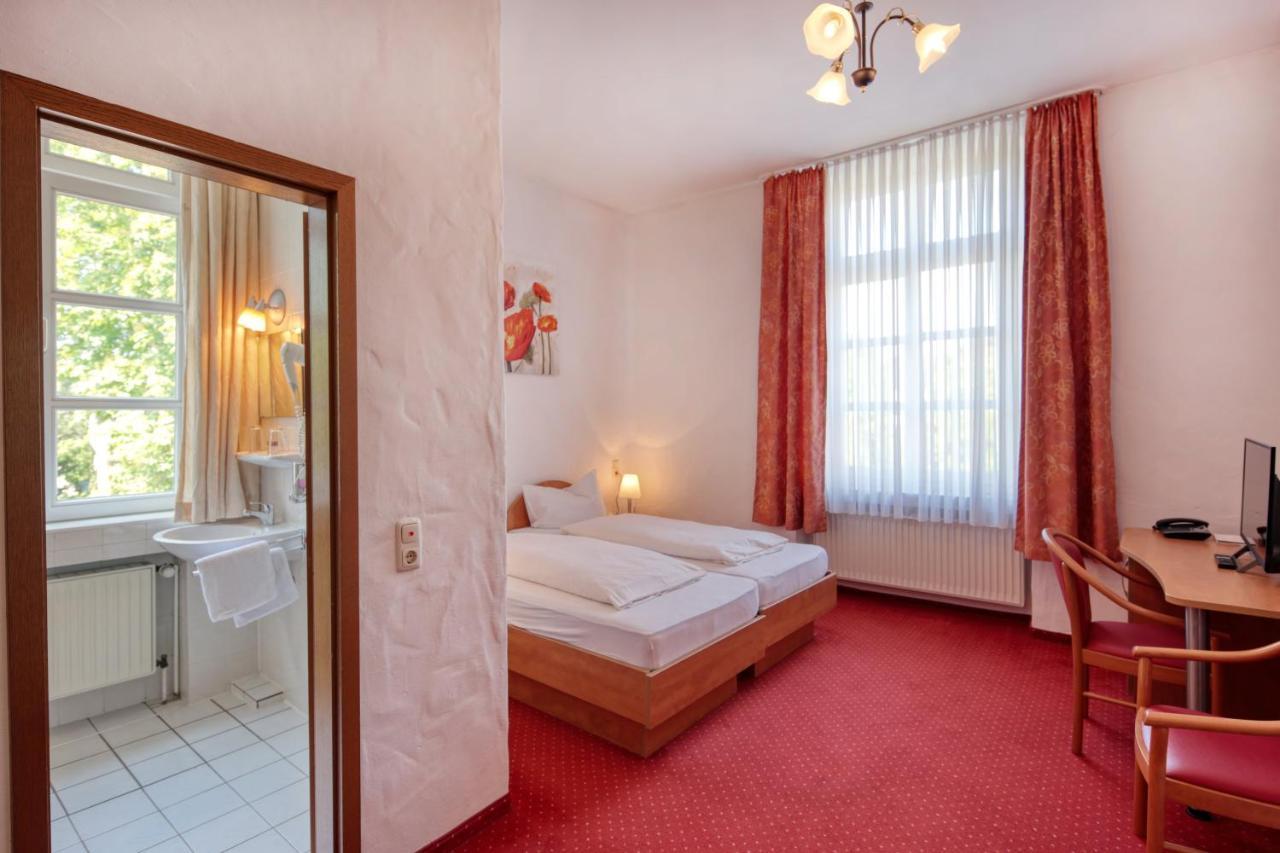 Hotel Restaurant Mathildenhof Pulheim Kültér fotó